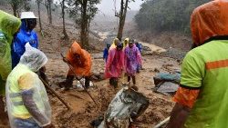 Search operations continue as India landslide death toll rises 