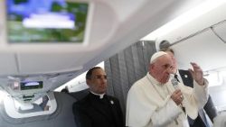 pope-francis-speaks-with-the-media-onboard-a--1537901222221.jpg