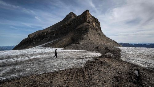 A glacier resort above the Les Diablerets. The thick layer of ice that has covered a Swiss mountain pass between Scex Rouge glacier and Tsanfleuron glacier has melted away completely. 