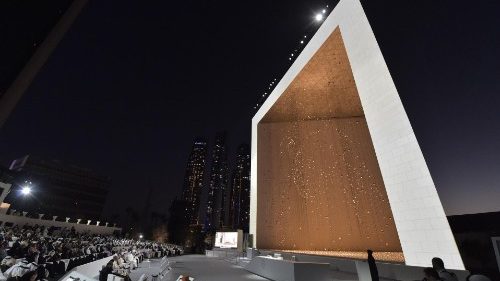 Il Founder's Memorial di Abu Dhabi, il 4 febbraio 2019, pochi minuti prima del momento nel quale Papa Francesco e il Grande Imam di Al-Azhar hanno firmato il Documento sulla Fratellanza Umana